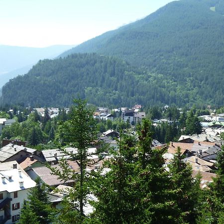Pensione Bianca Bardonecchia Buitenkant foto